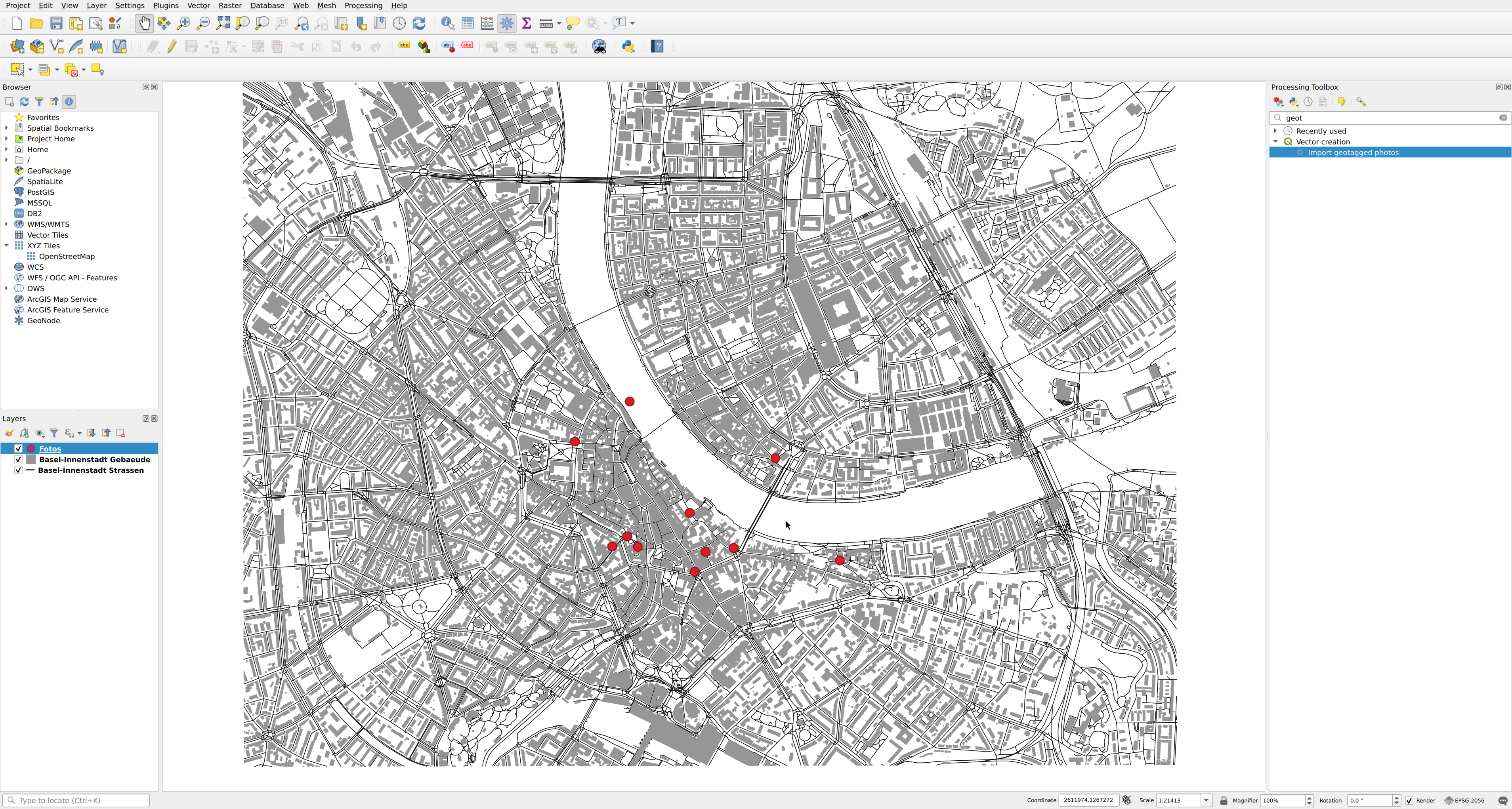 Fotos-Layer mit importierten Fotos in der Basler Innenstadt